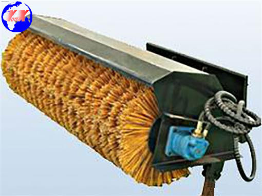 ￥00 壹喜YOOX液壓滾刷  斜角清掃器   改裝汽車、裝載機(jī) 掃雪頭